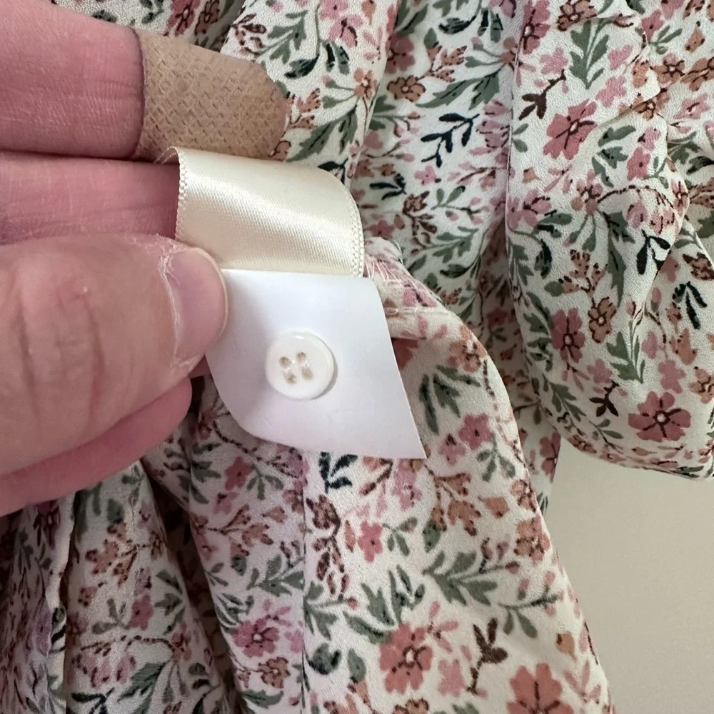 Max Studio Cream Relaxed Ruffled Blouse - Picture 6 of 8